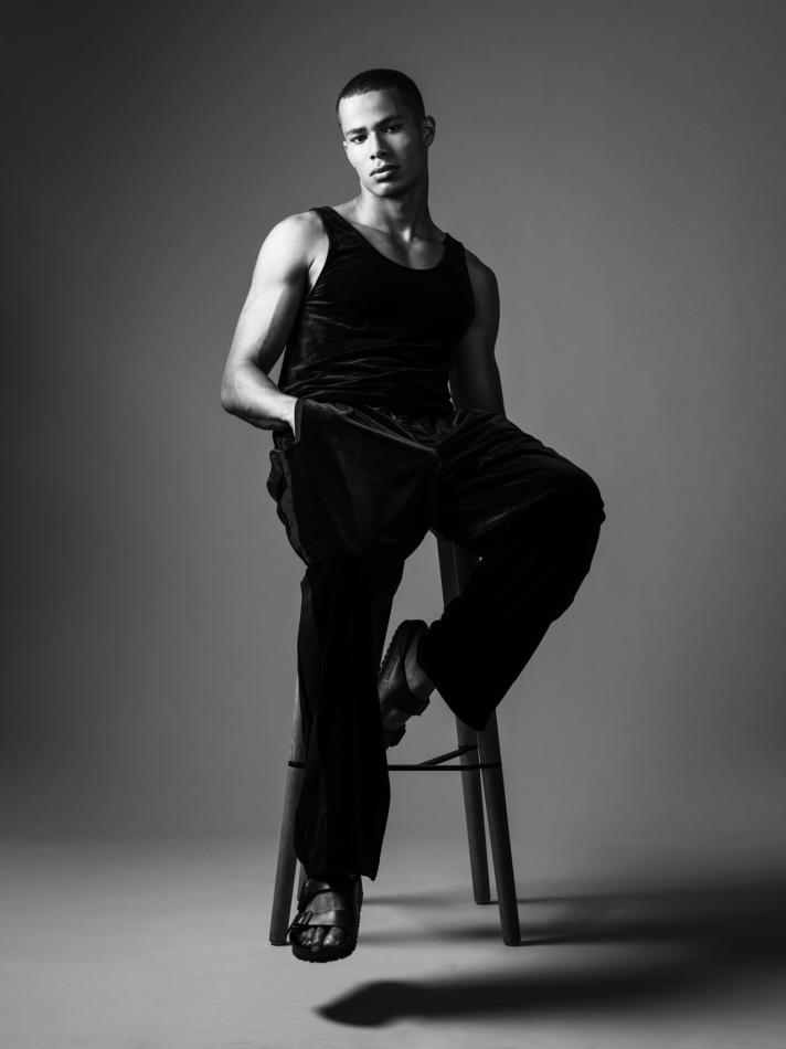 Jojo Suchoparksi - fashion model portfolio photo 31