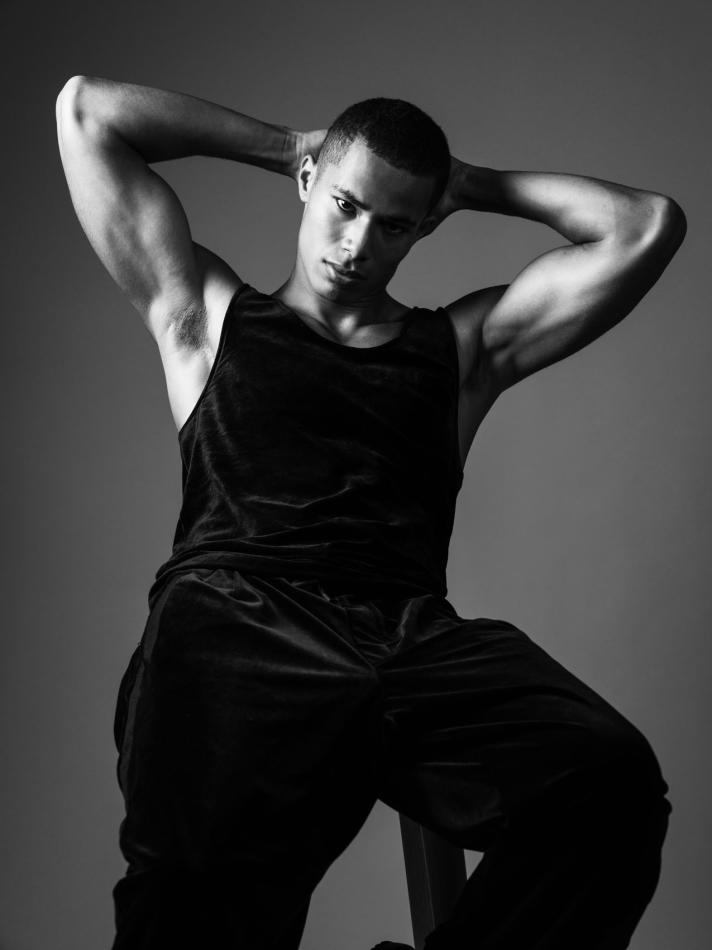 Jojo Suchoparksi - fashion model portfolio photo 30