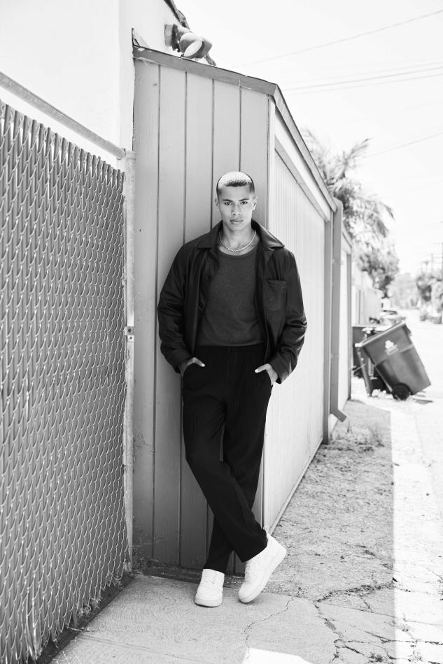 Jojo Suchoparksi - fashion model portfolio photo 5