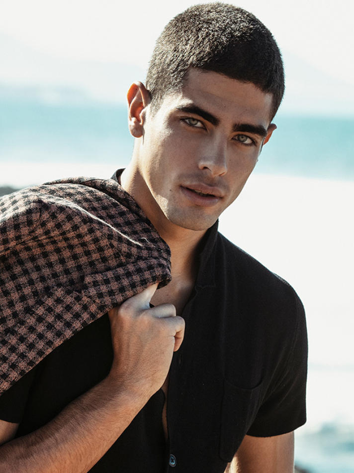 Aridane Silva - fashion model portfolio photo 12