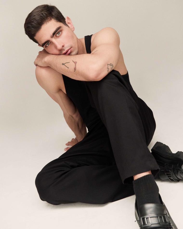 Aridane Silva - fashion model portfolio photo 6