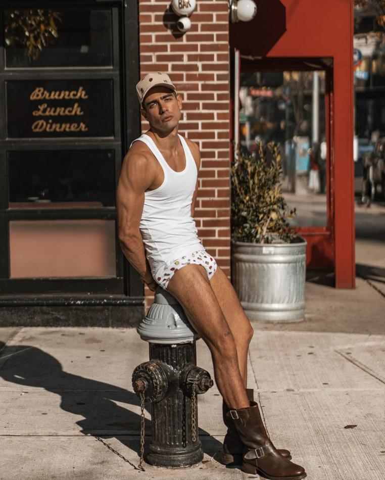 Aridane Silva - fashion model portfolio photo 3