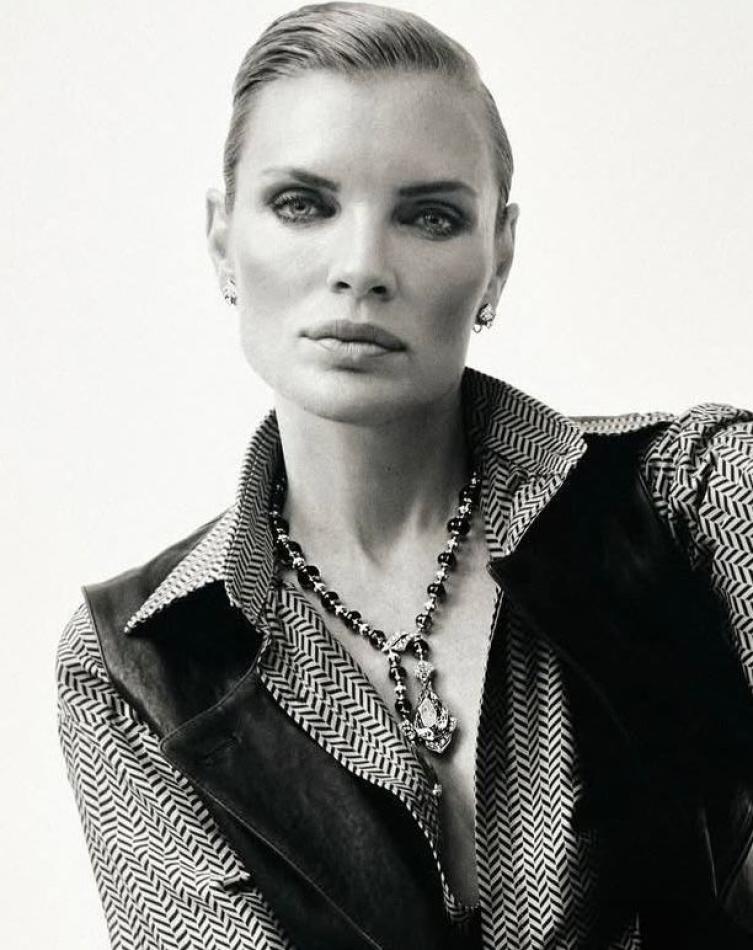 ESTHER CAÑADAS