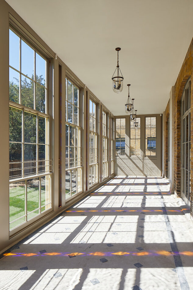 West London Manor