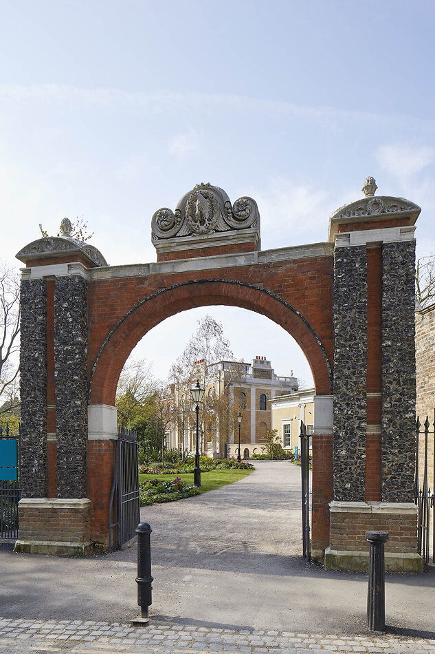West London Manor
