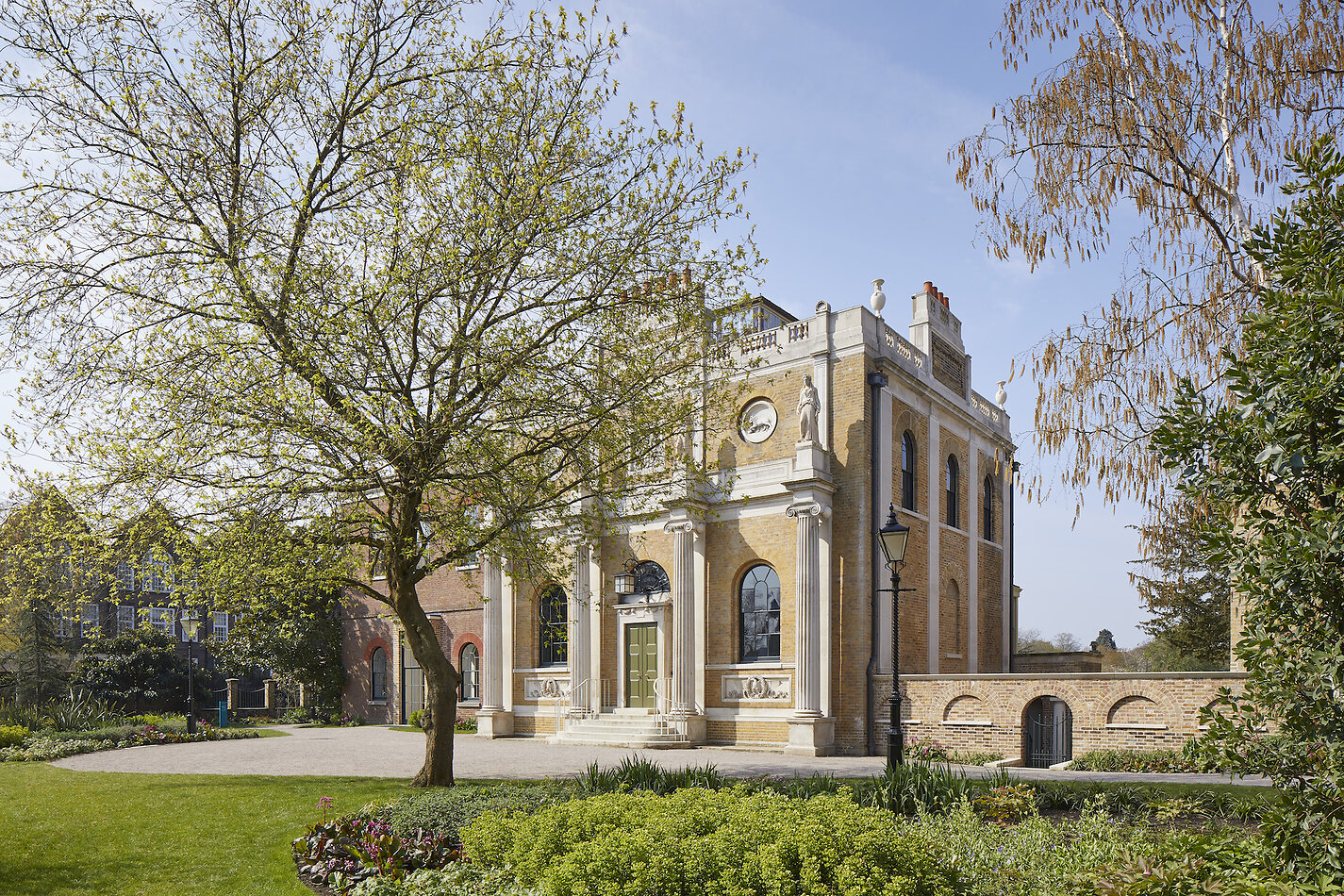 West London Manor
