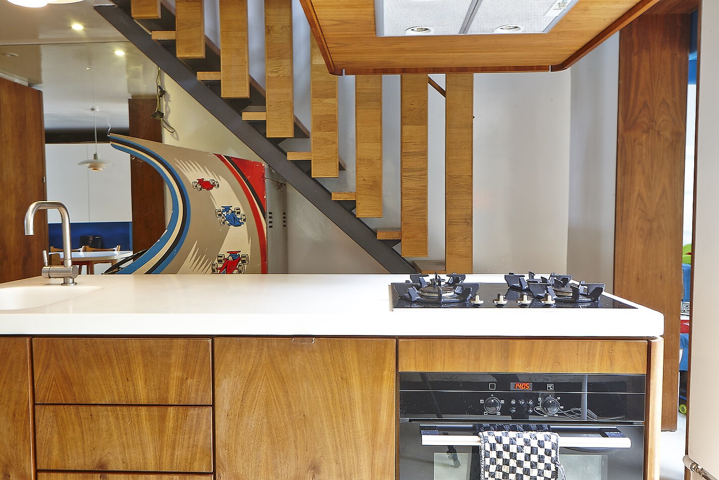 Mid Century Modern/LA Vibe E3