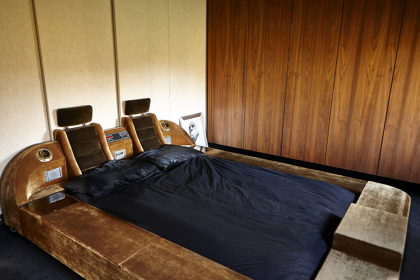 Mid Century Modern/LA Vibe E3