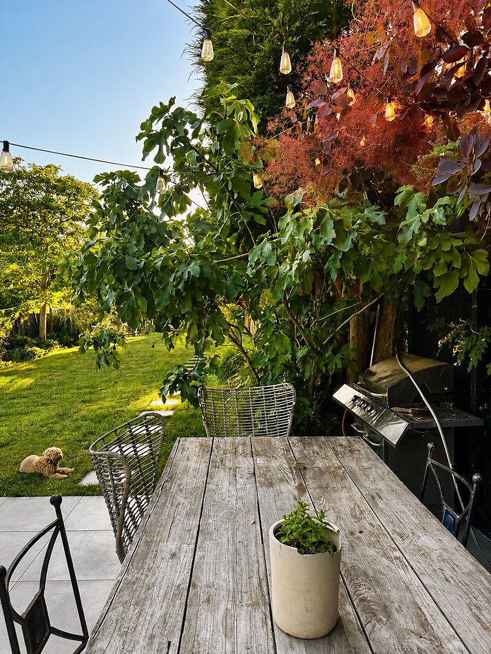 Ruth's Place - E4