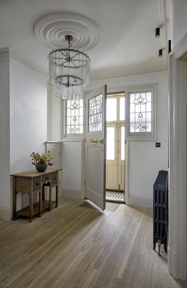 Ruth's Place - E4