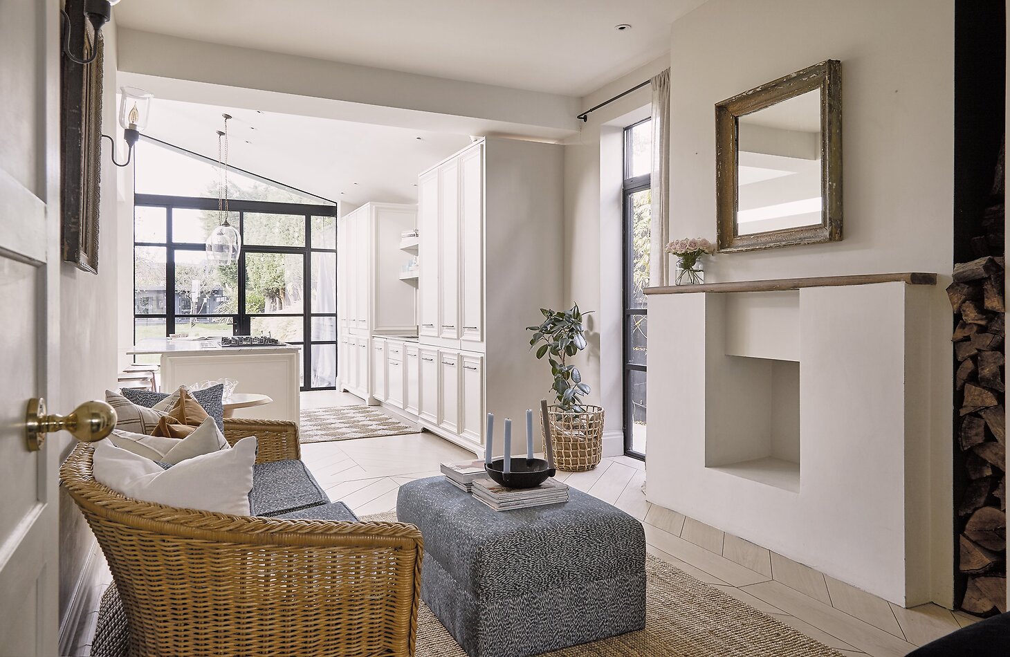Ruth's Place - E4