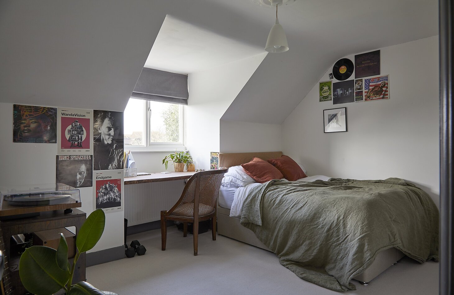 Ruth's Place - E4