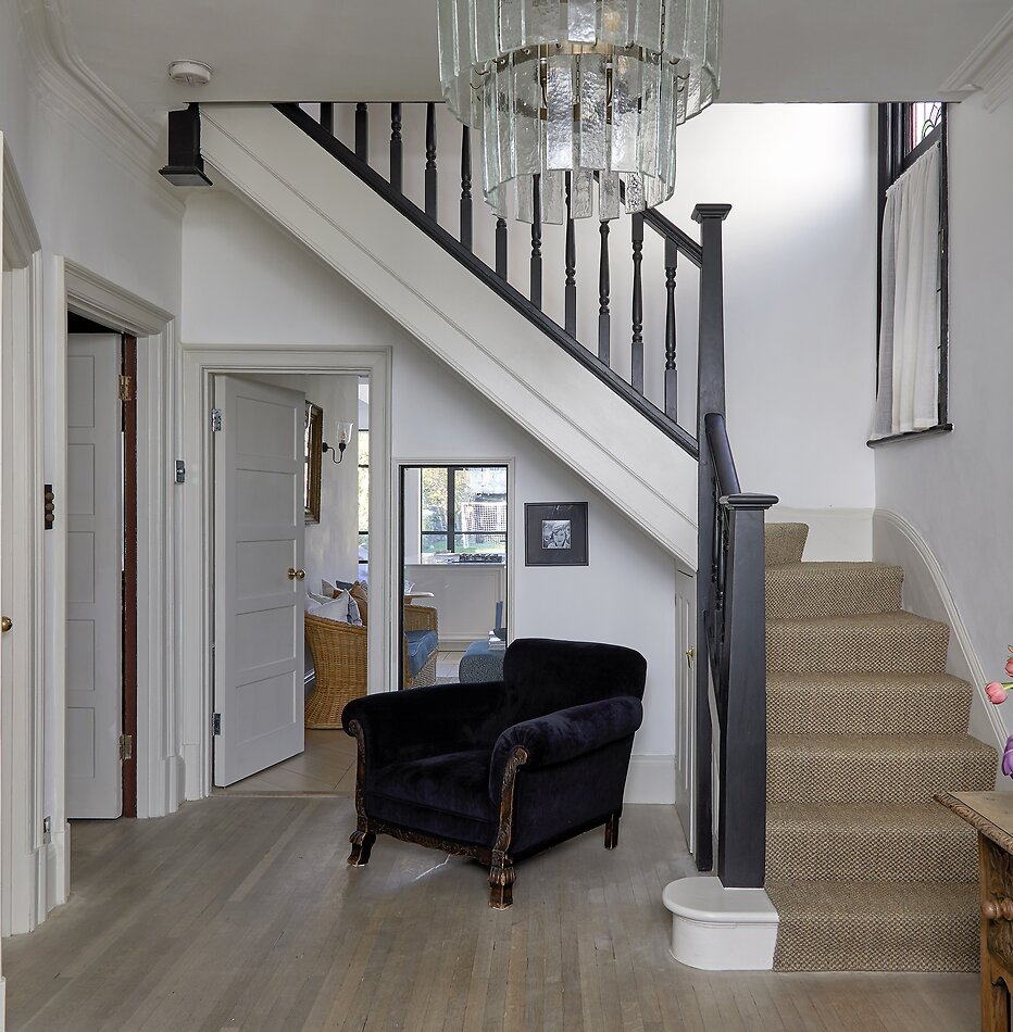 Ruth's Place - E4