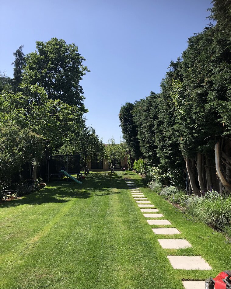 Ruth's Place - E4
