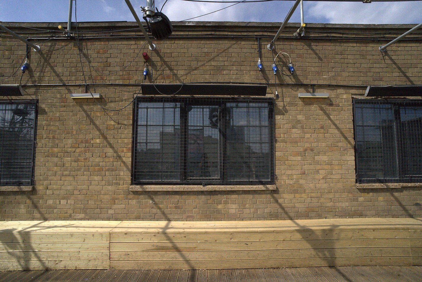 Fold - Canning Town