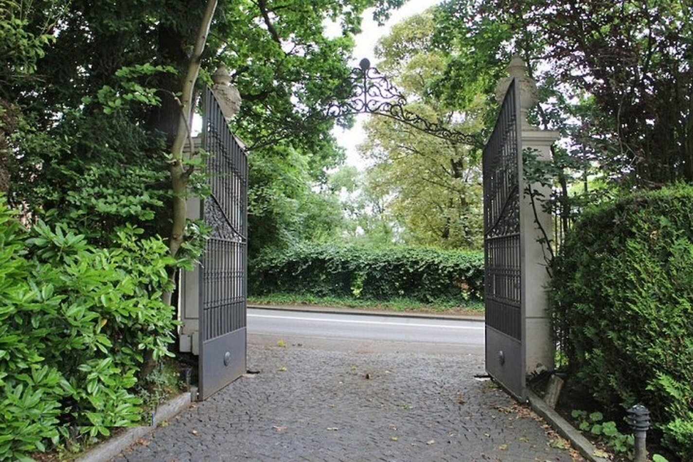 Rococo House, NW7