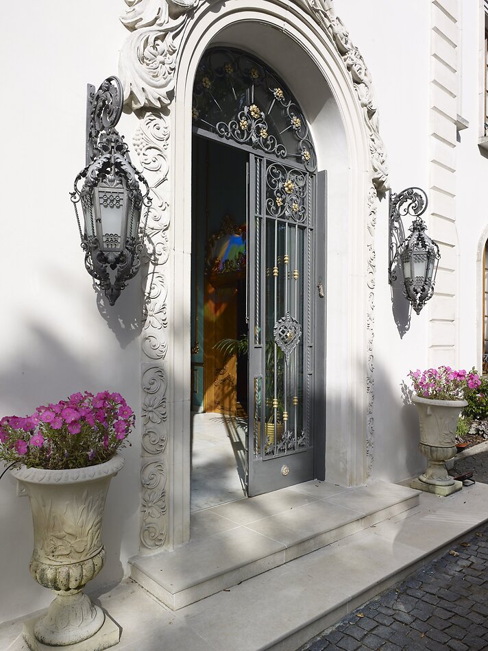 Rococo House, NW7