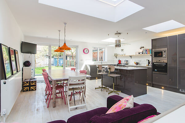Holland House NW10