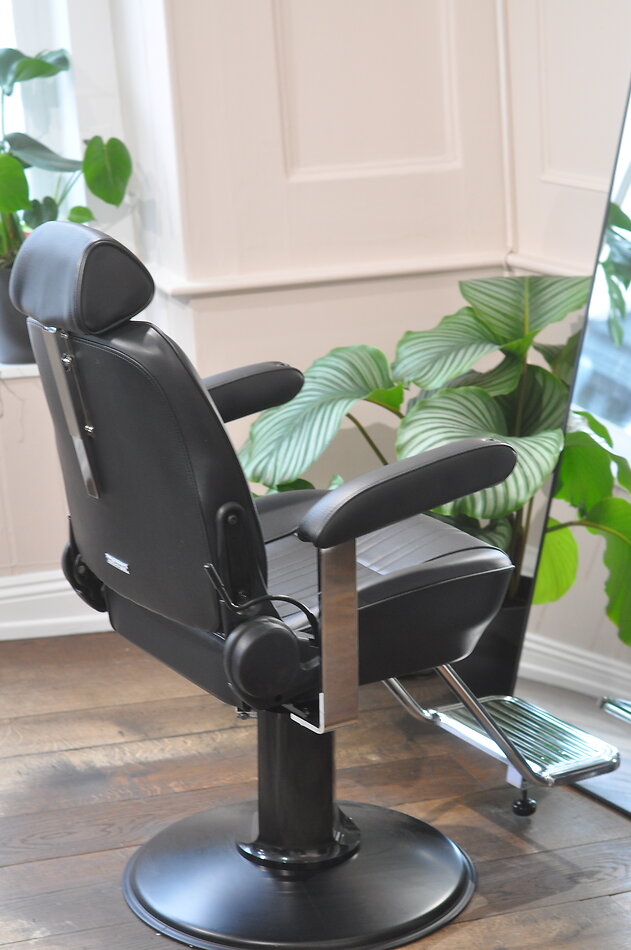 Georgian Salon