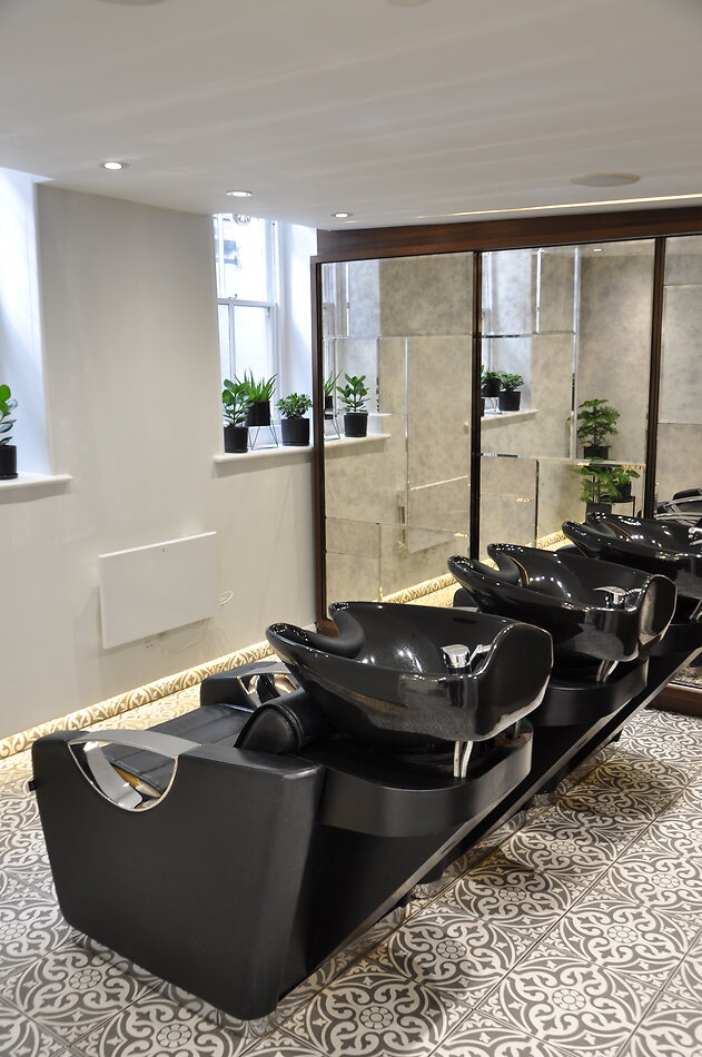 Georgian Salon