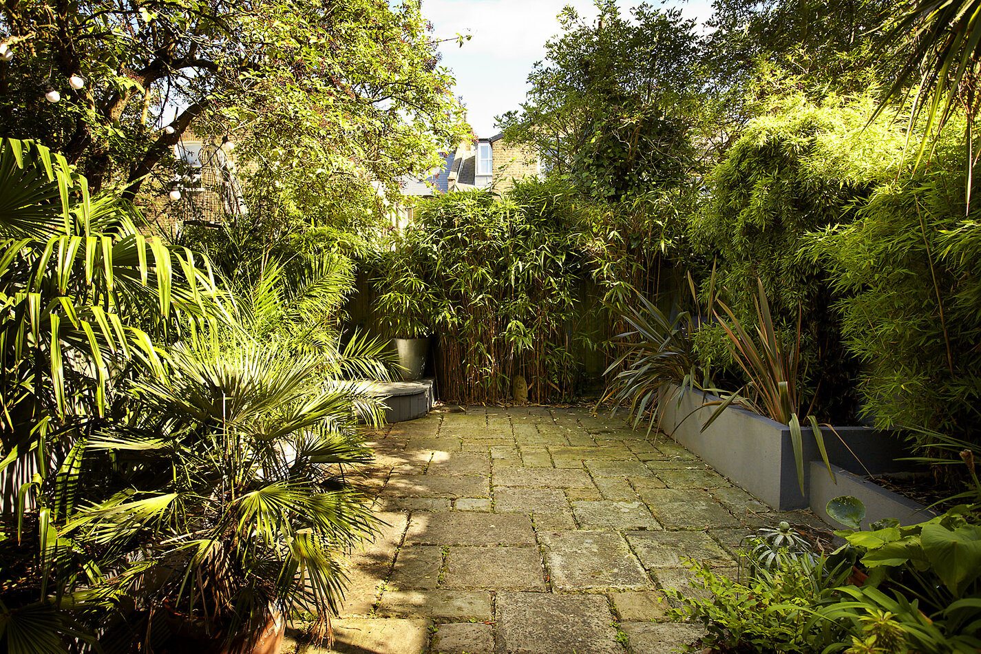 Dyne Road, NW6
