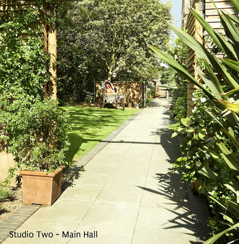 Daylight Studios W10
