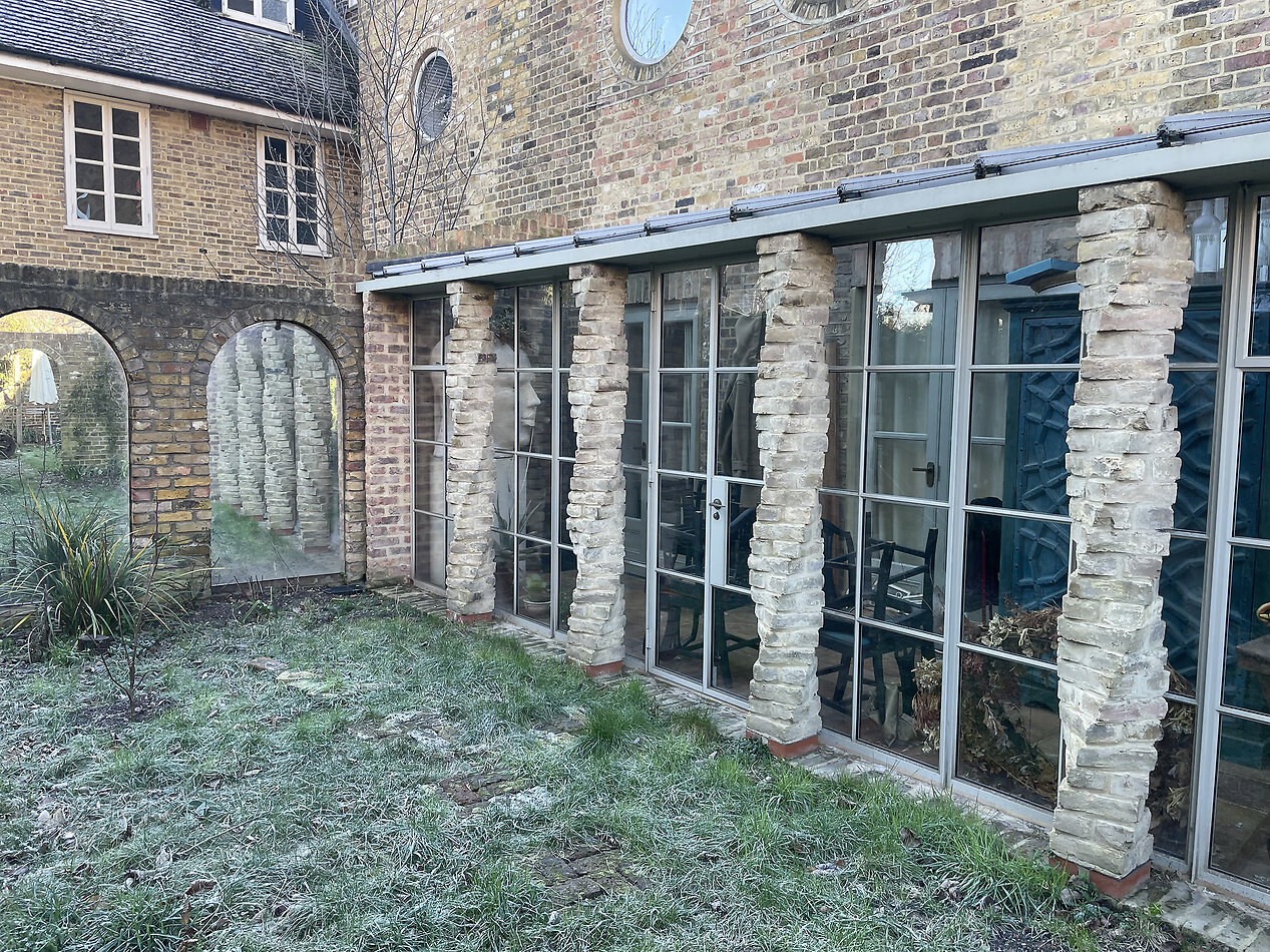 Convent W6