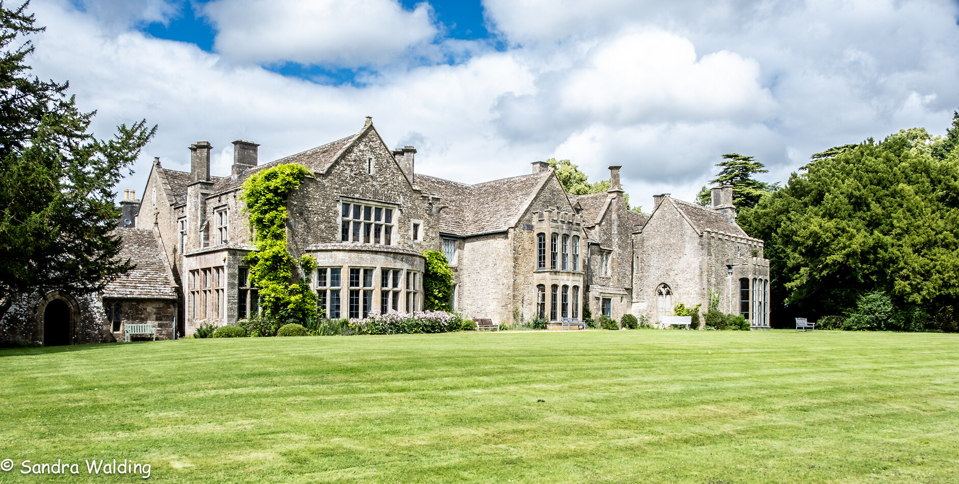 Priory Manor - Tetbury