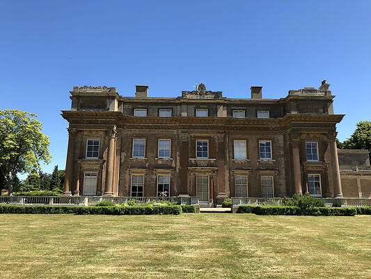 Higgins House - Bedfordshire