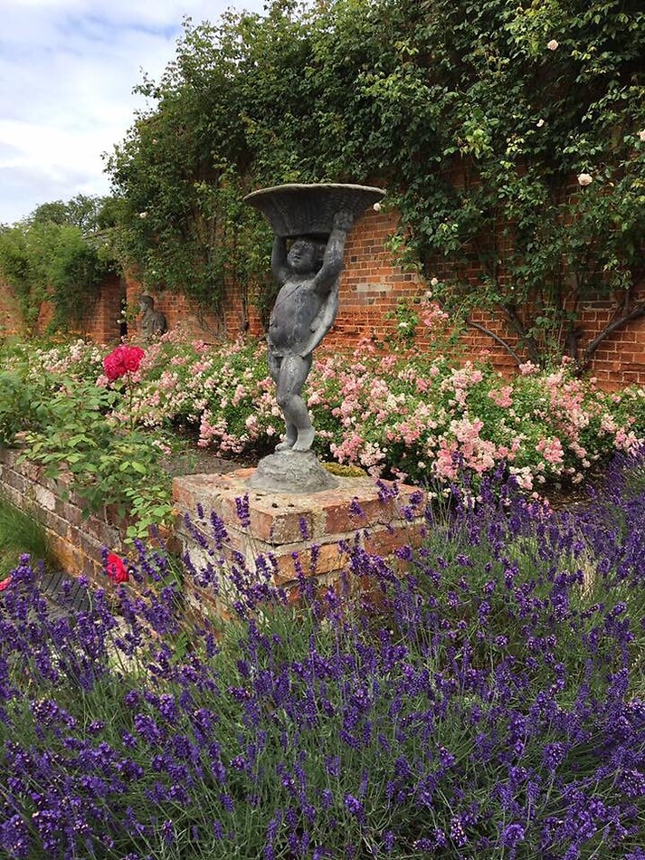 Higgins House - Bedfordshire