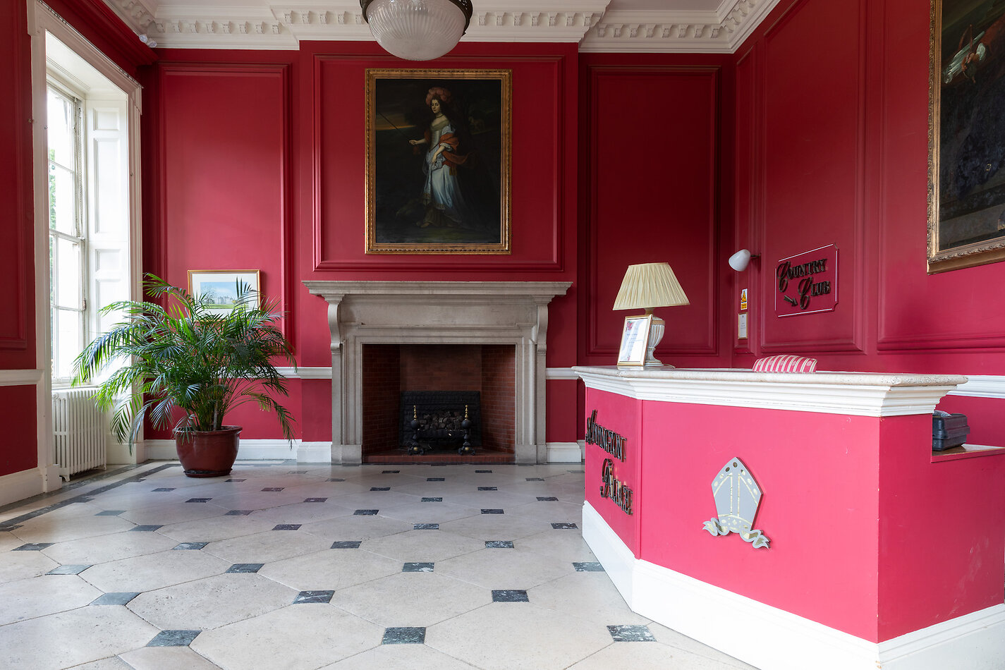 Palladian Palace - CR0