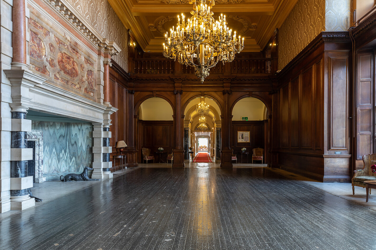 Palladian Palace - CR0