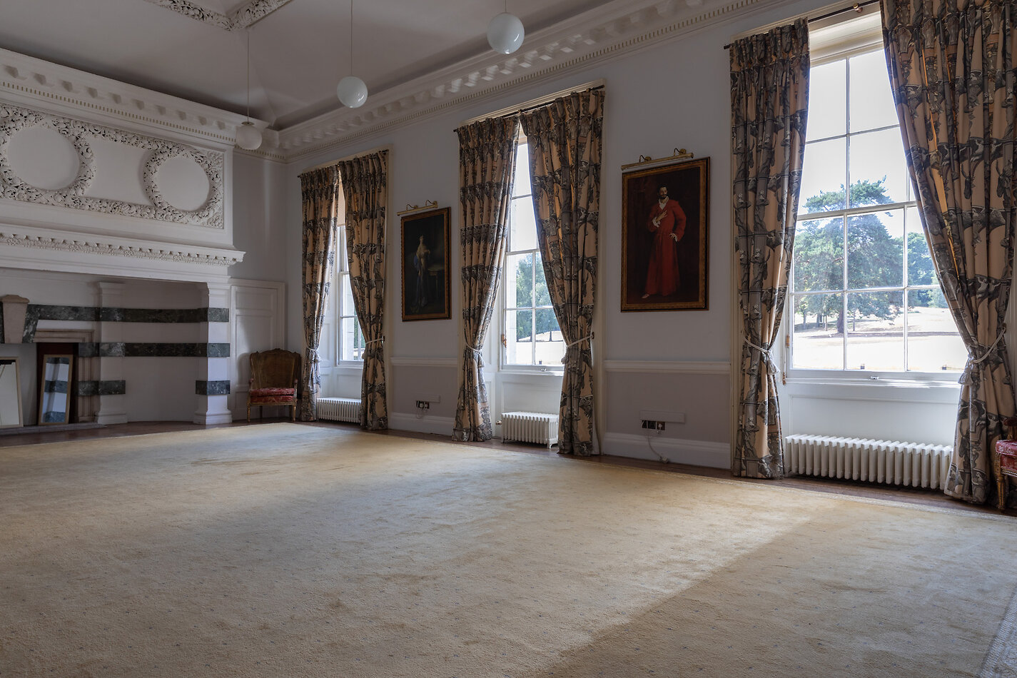 Palladian Palace - CR0
