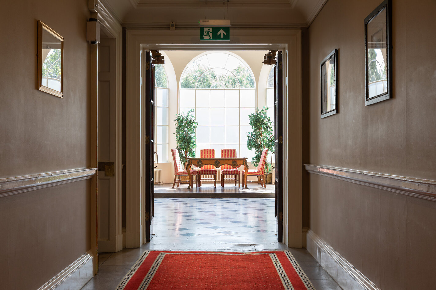 Palladian Palace - CR0