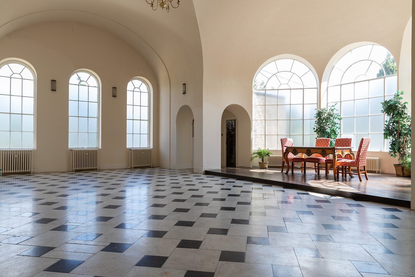 Palladian Palace - CR0