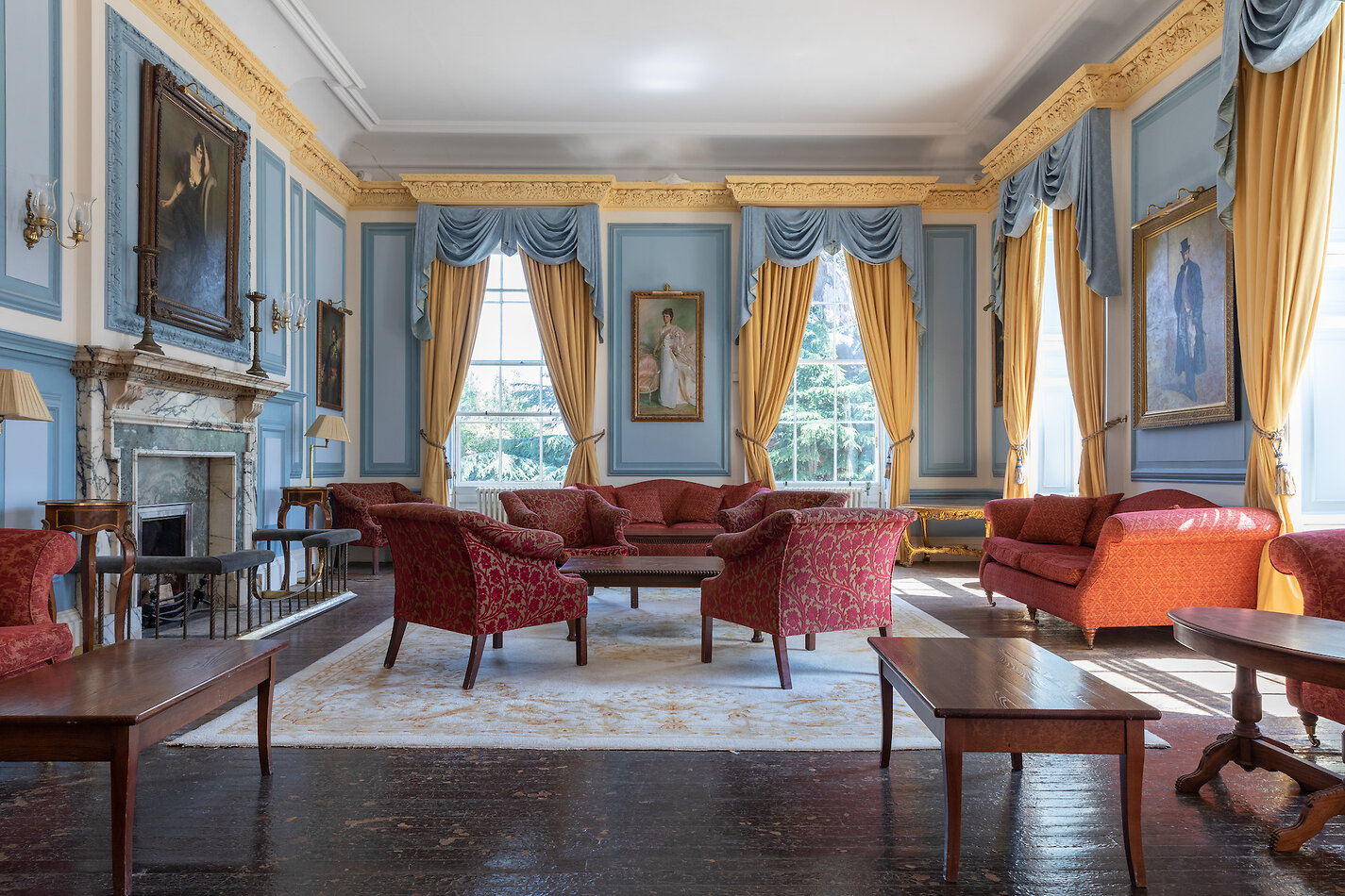 Palladian Palace - CR0