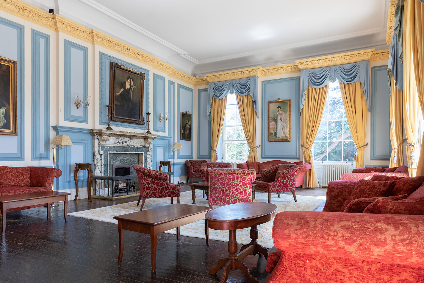 Palladian Palace - CR0