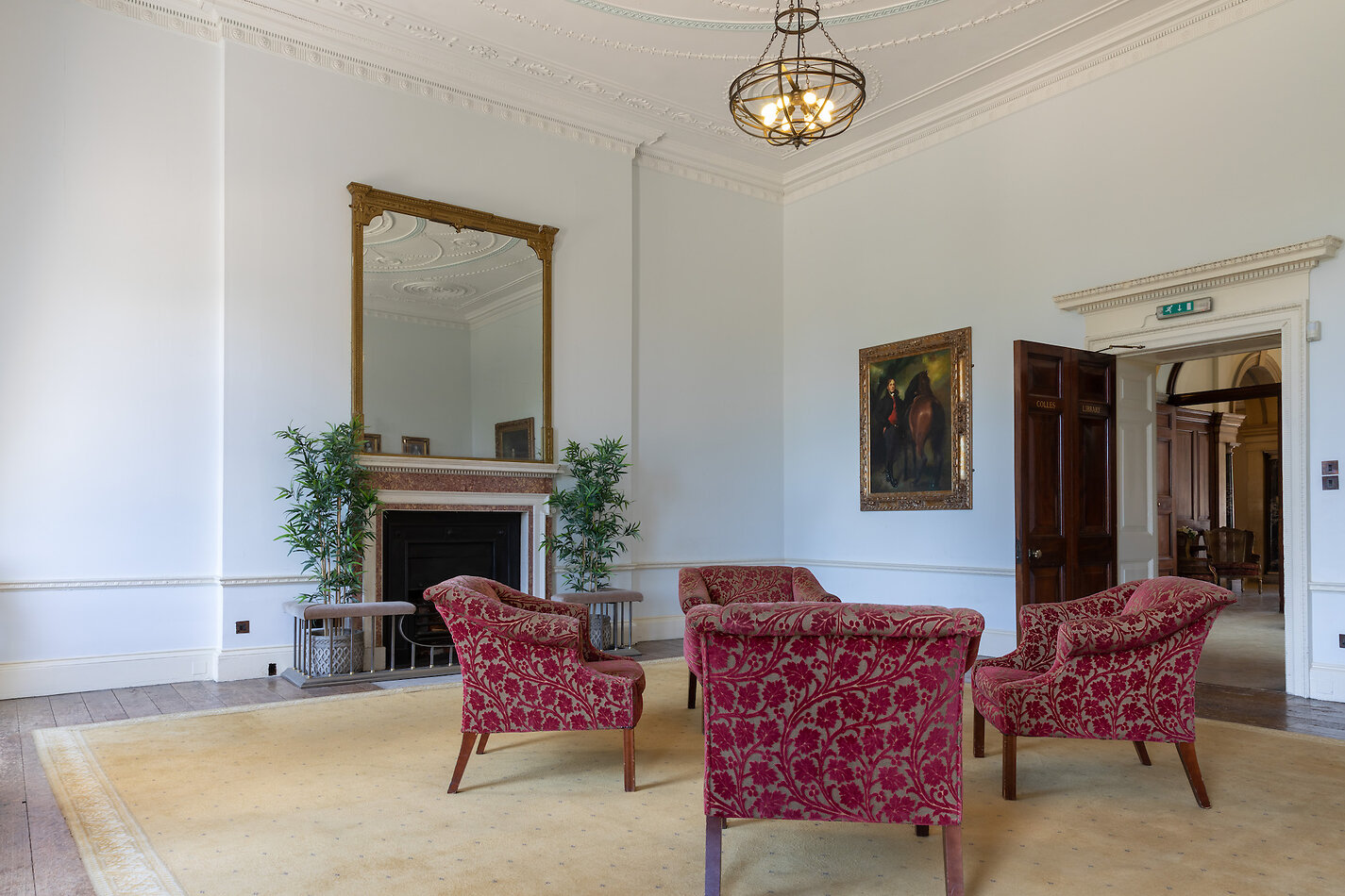 Palladian Palace - CR0