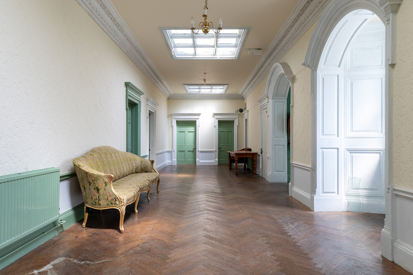 Palladian Palace - CR0