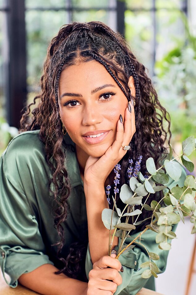YASMINA BENTAIEB