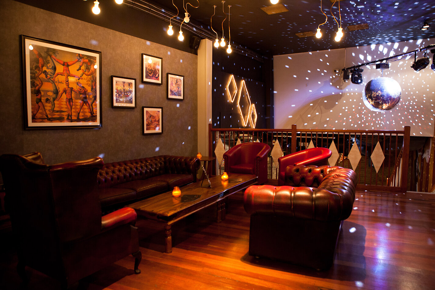 Trapeze Bar EC2