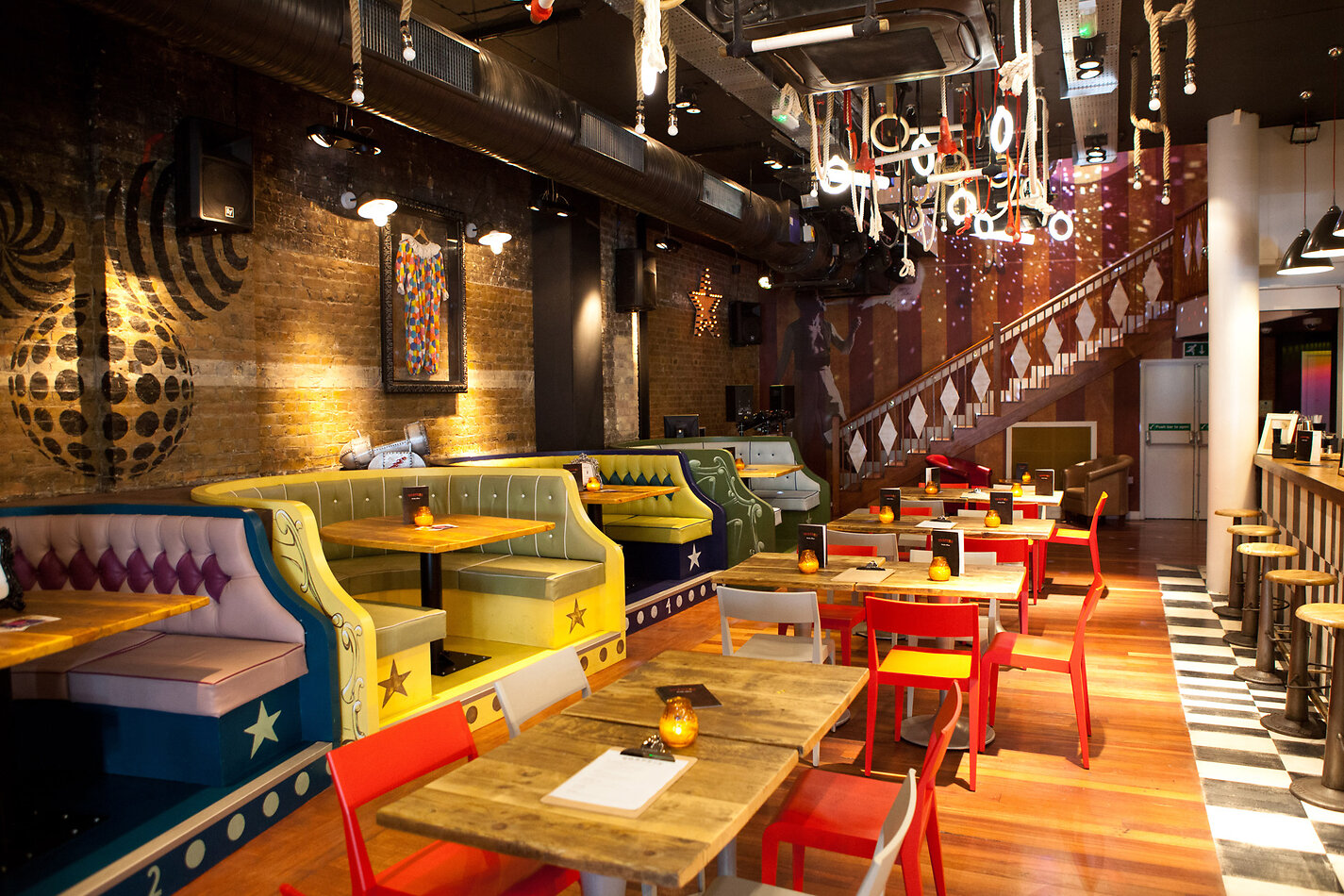 Trapeze Bar EC2