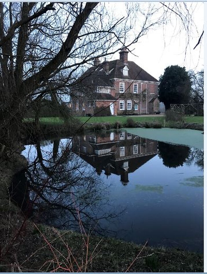 Queen Anne, Ashford, Kent