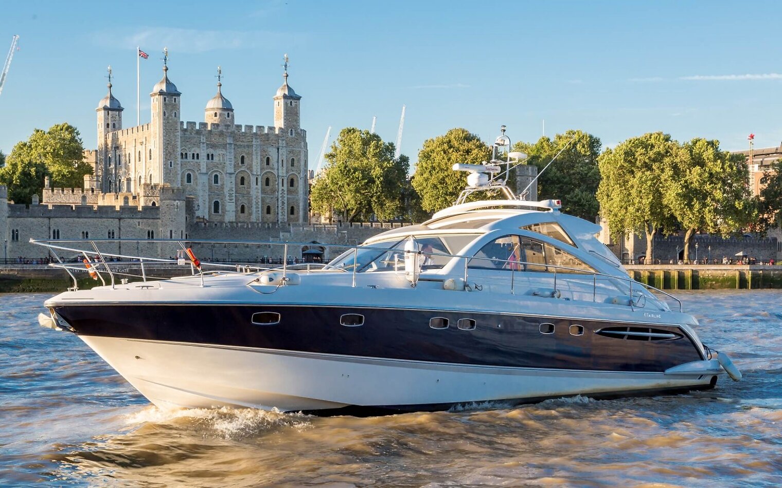 London Yacht