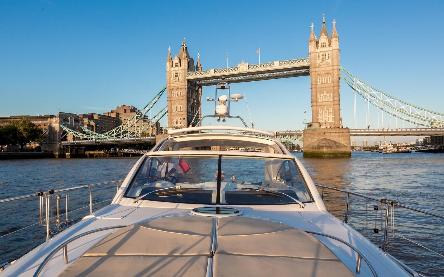 London Yacht