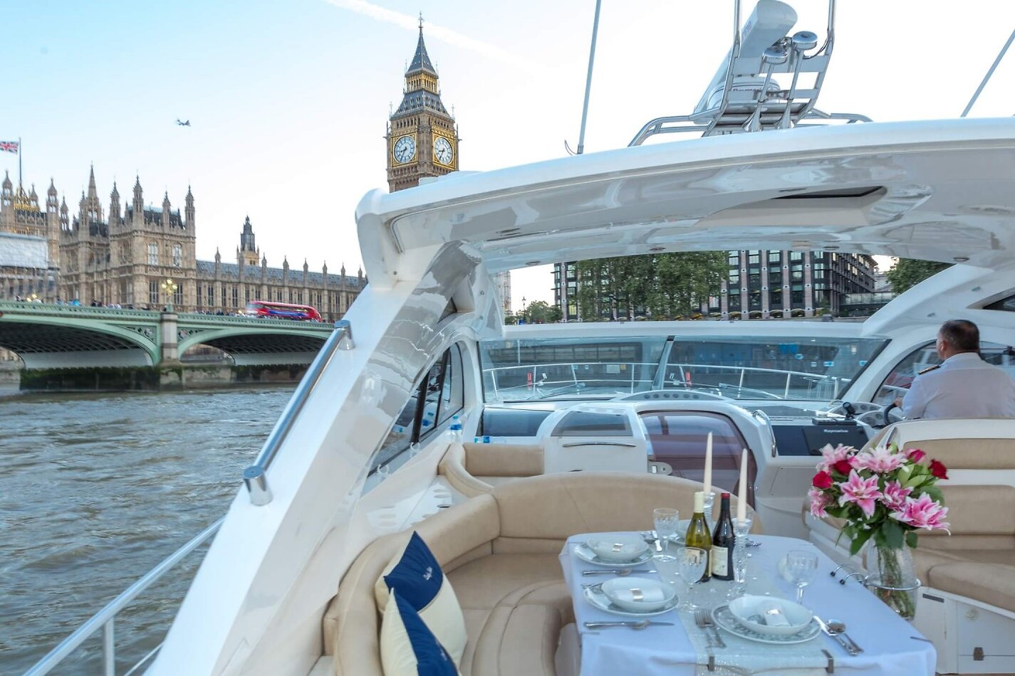London Yacht