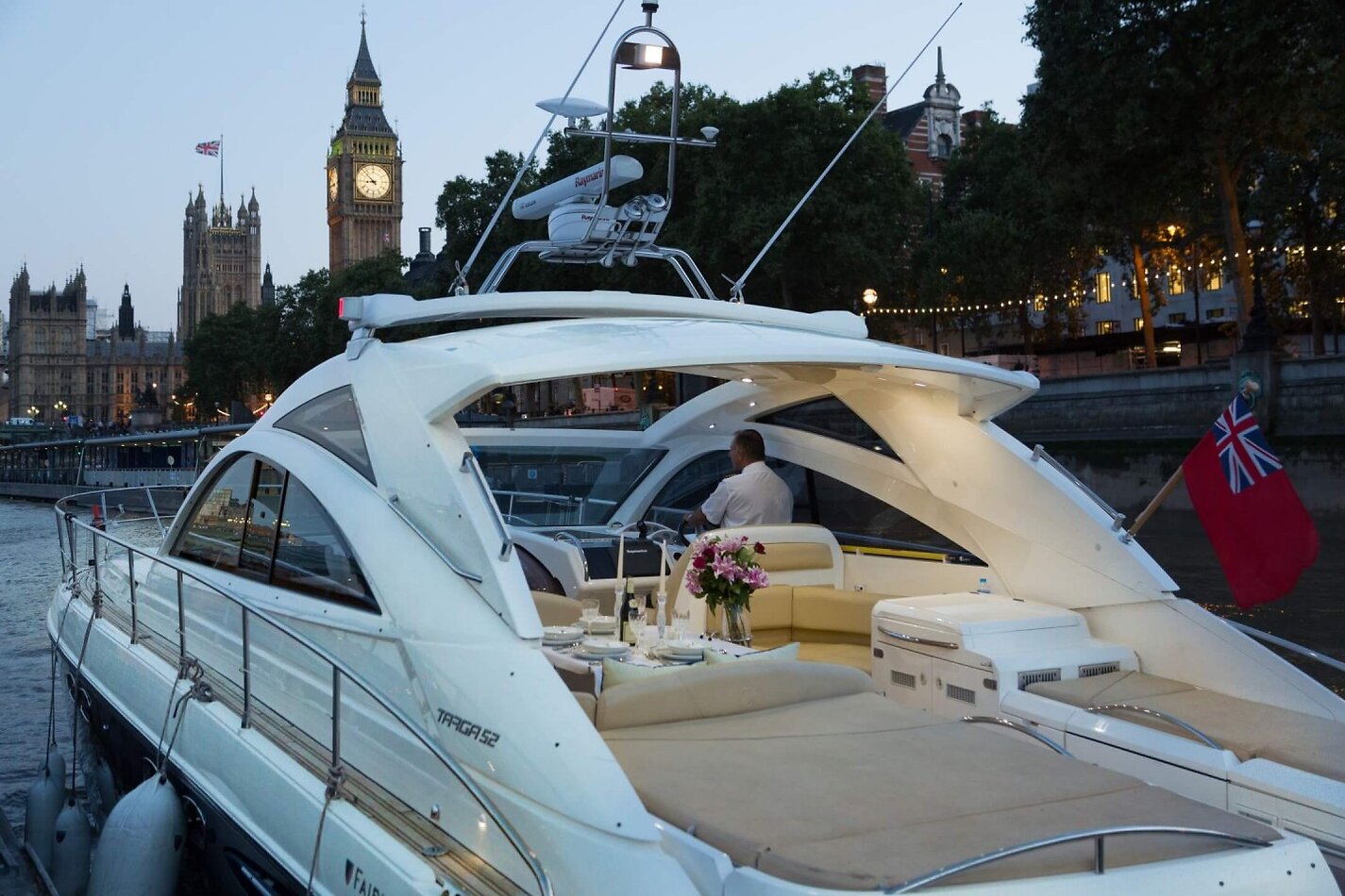 London Yacht