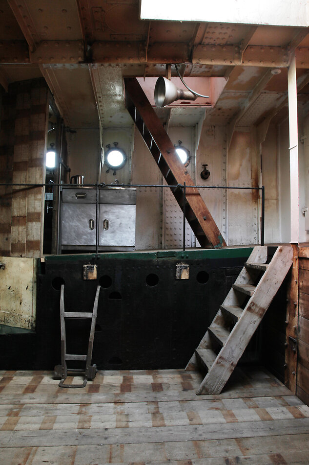 Lightship E16