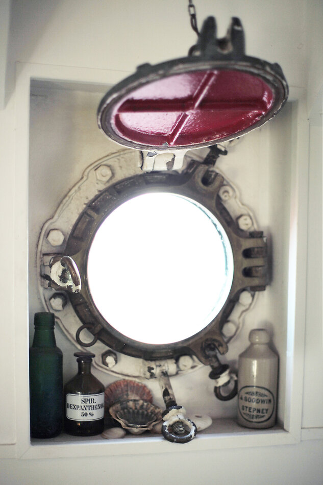 Lightship E16