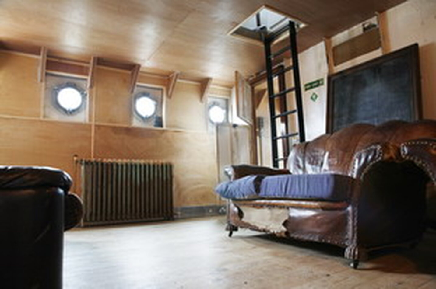 Lightship E16
